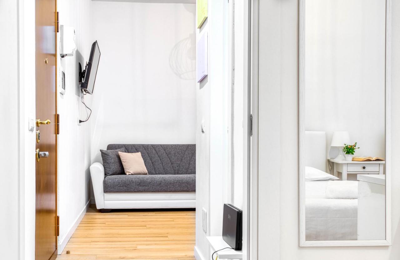 Joivy Warm And Inviting Flat With Balcony Apartman Milánó Kültér fotó